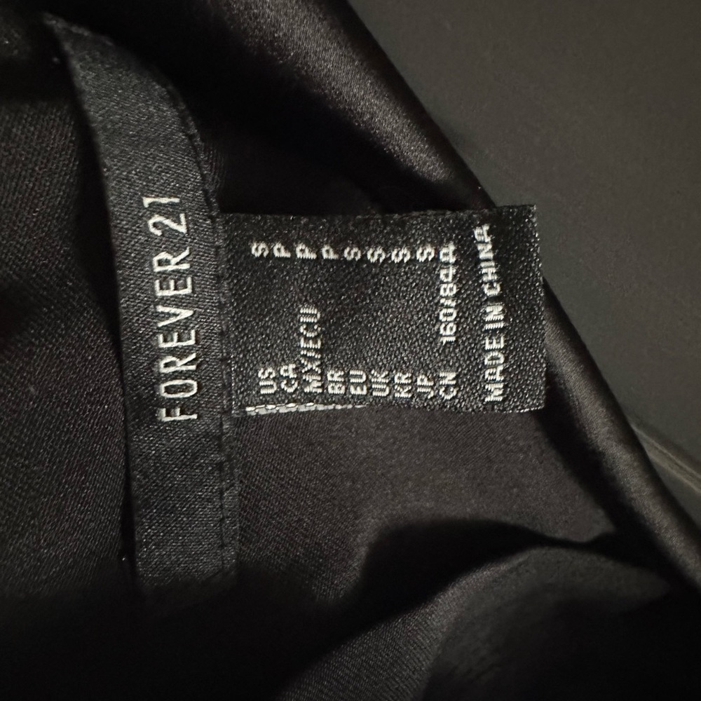 Forever 21 cropped cowl neck top - Picture 3 of 3